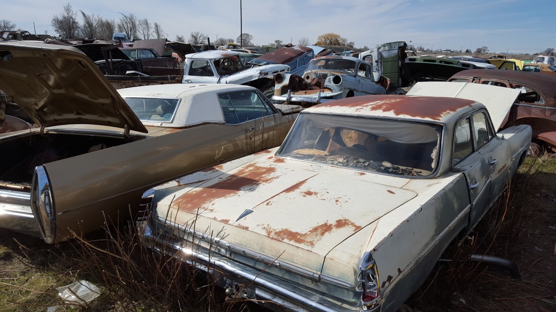 American Classic Car Graveyard Fort Hall Indan Res Highway 91 17.03.162016-03-18 16.22.18