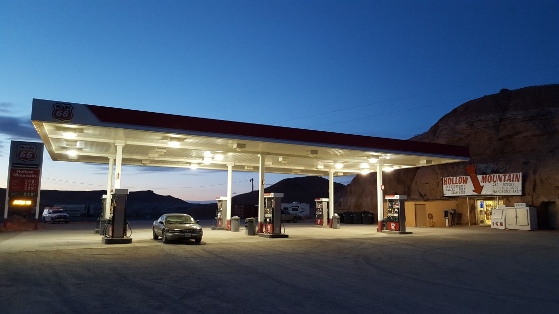 Hanksville Utah highway 24 24.03.162016-03-24 19.58.40