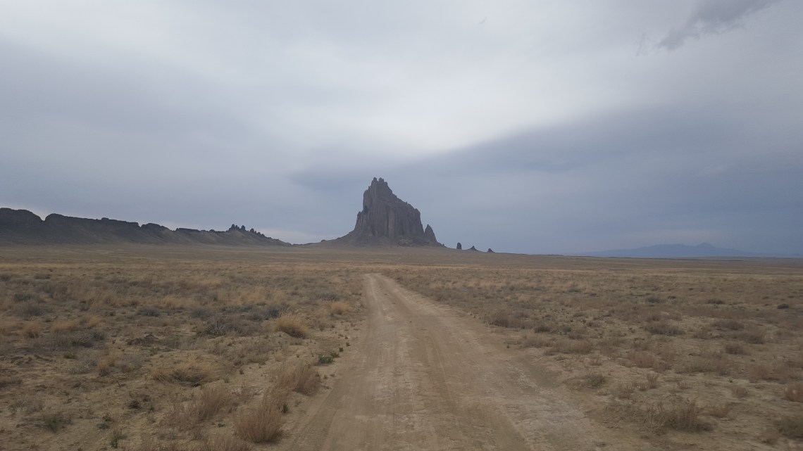 Ship Rock Highway13 New Mexico 28.03.162016-03-28 18.02.47