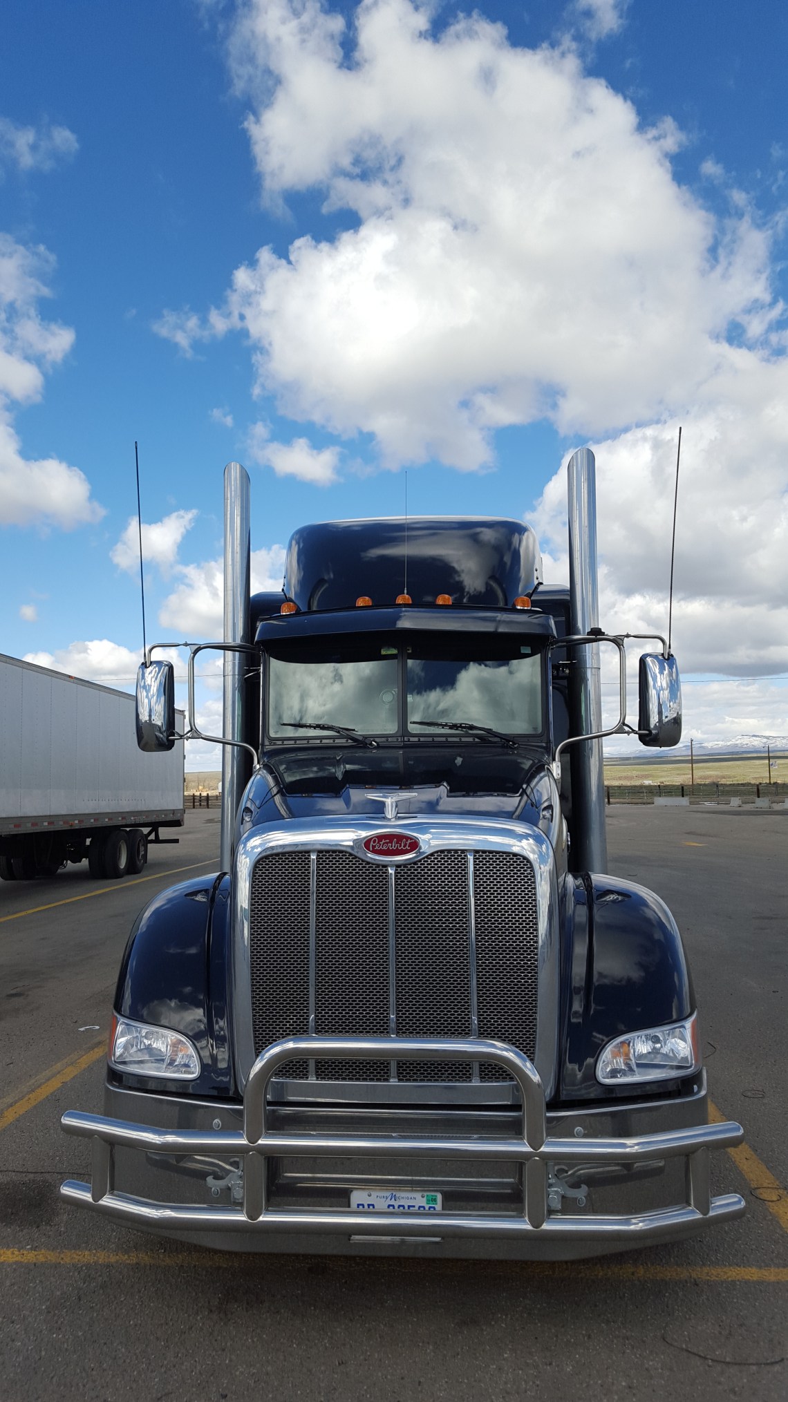 Trucks I-84 Idaho 17.03.162016-03-17 12.28.58