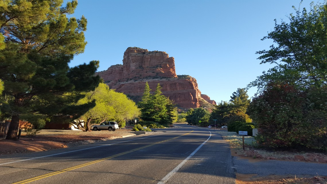 Sedona Arizona car park17.04.162016-04-17 07.47.23.jpg