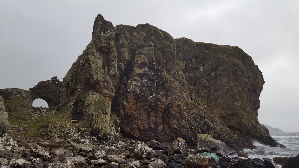 Dunscaith Tokavaig Isle of Skye Scotland November 201720171202_152949.jpg