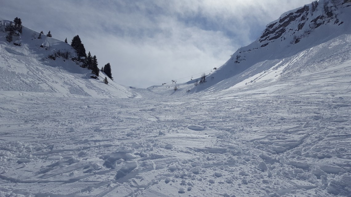 Chamosierre black 30.03.1820180330_130805