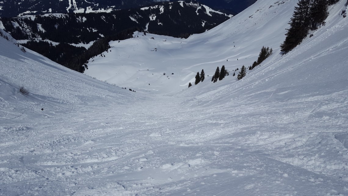 Chamosierre black 30.03.1820180330_130348